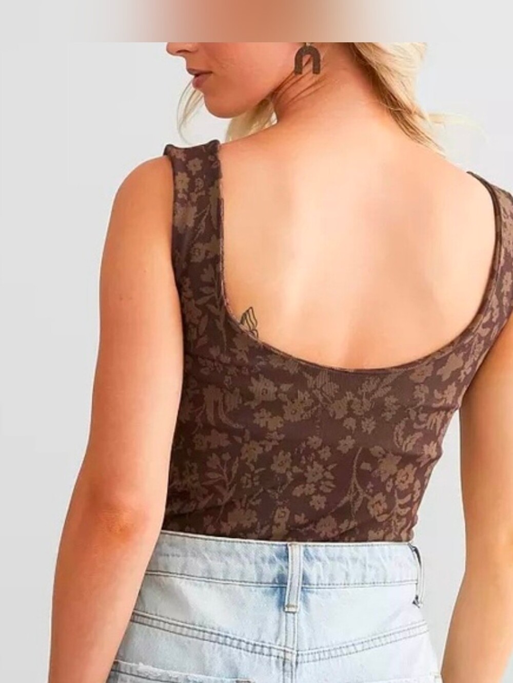 Printed Clean Lines Bodysuit - Sleeveless - Picture 2 of 5